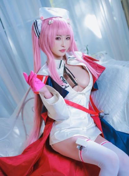 在上课呢别捏我胸别捏我胸